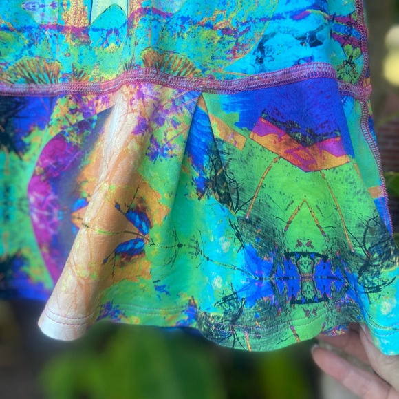DONA JO Birdie Surreal Multicolor Abstract Print Athletic Skort Size 1/Small - Picture 7 of 8
